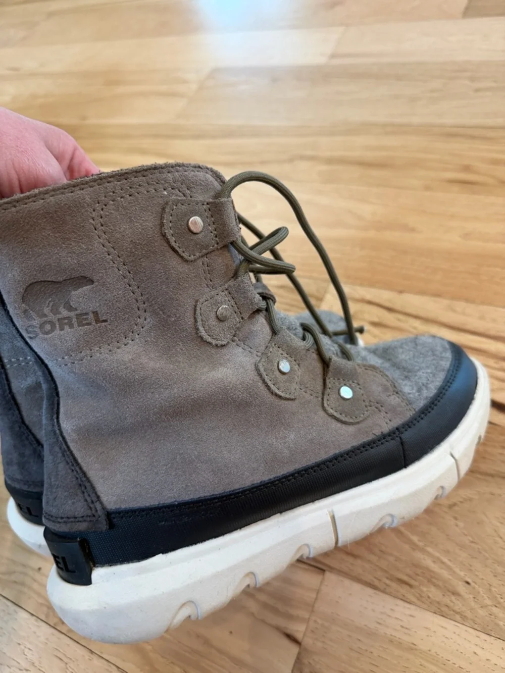 Sorel women’s snow boots size 6.5
